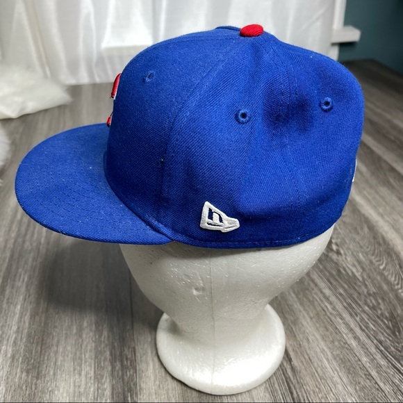 Fitted Cubs hat - Picture 3 of 6